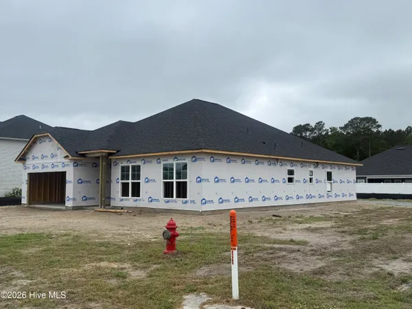 $369,800 | 404 Sandcastle Street, Grimesland, NC 27837