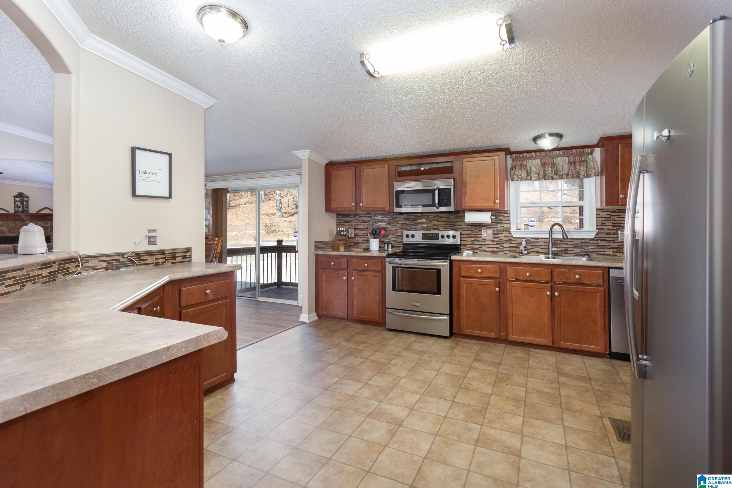 1402 Springhill Road Talladega, AL 35160 - Photo 9 of 46