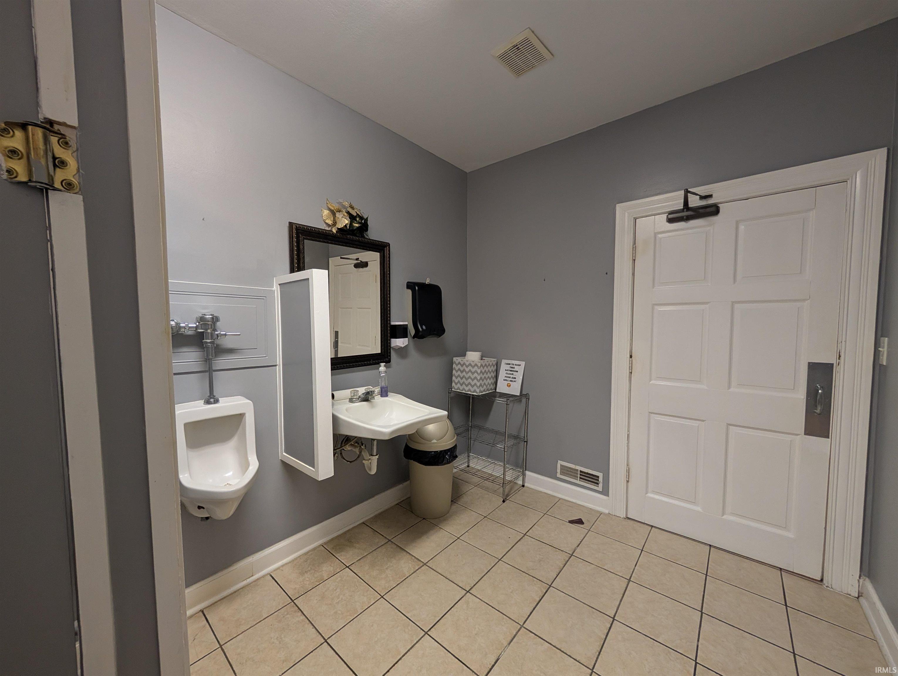 1364 North Hillcrest Road Vincennes, IN 47591 - Photo 26 of 37
