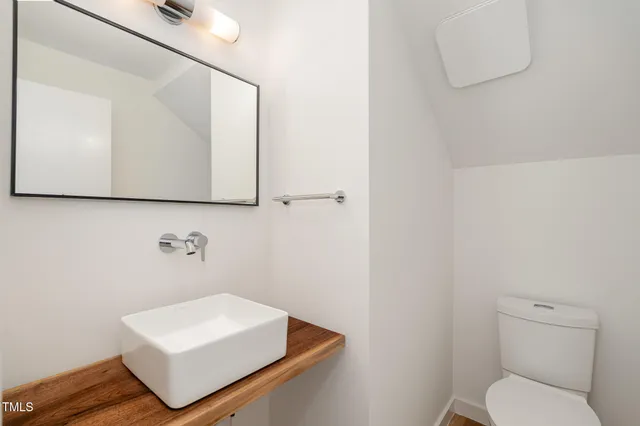 $4,000 | 515 West Lenoir Street, Unit 101, Raleigh, NC 27601