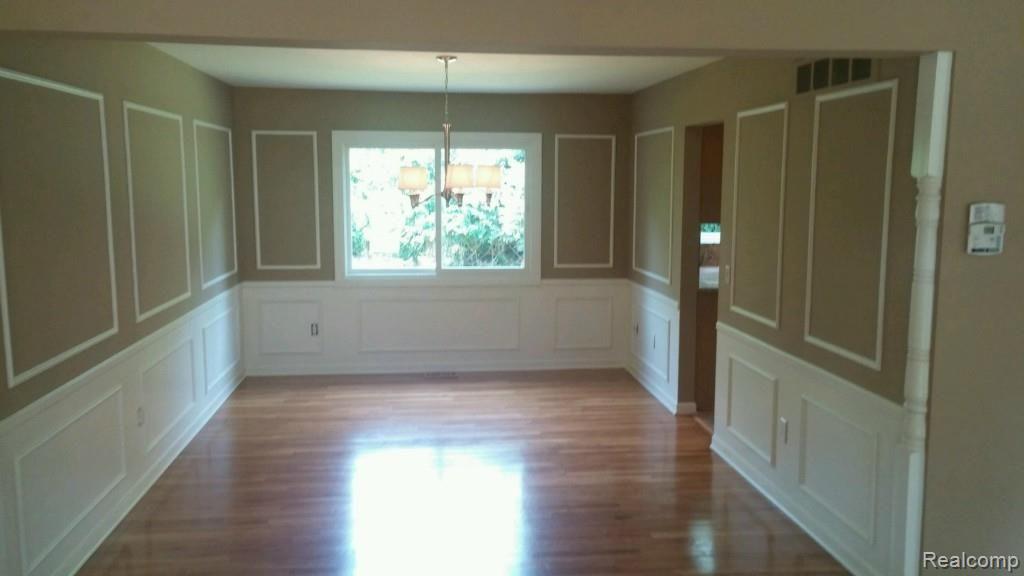 25918 Branchaster Road Farmington Hills, MI 48336 - Photo 12 of 36