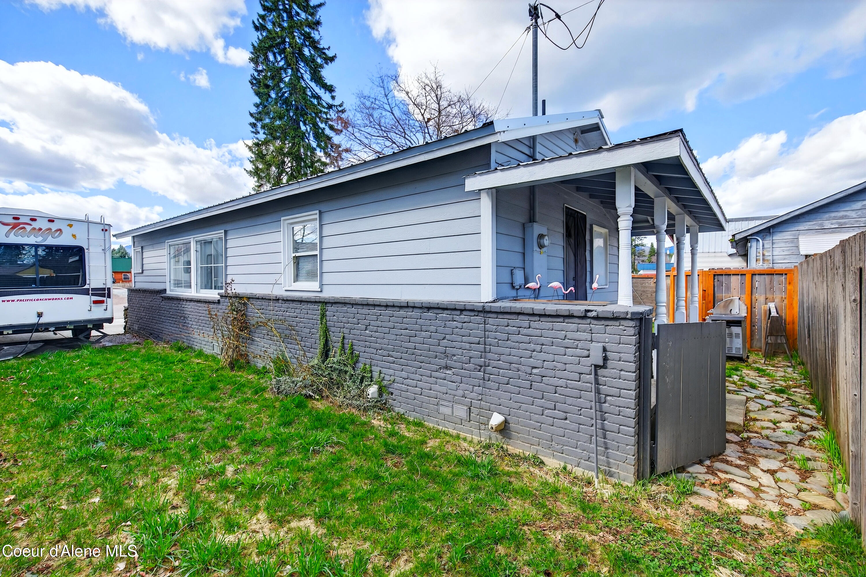 403 South Olive Avenue Sandpoint, ID 83864 - Photo 18 of 29 403olive_14