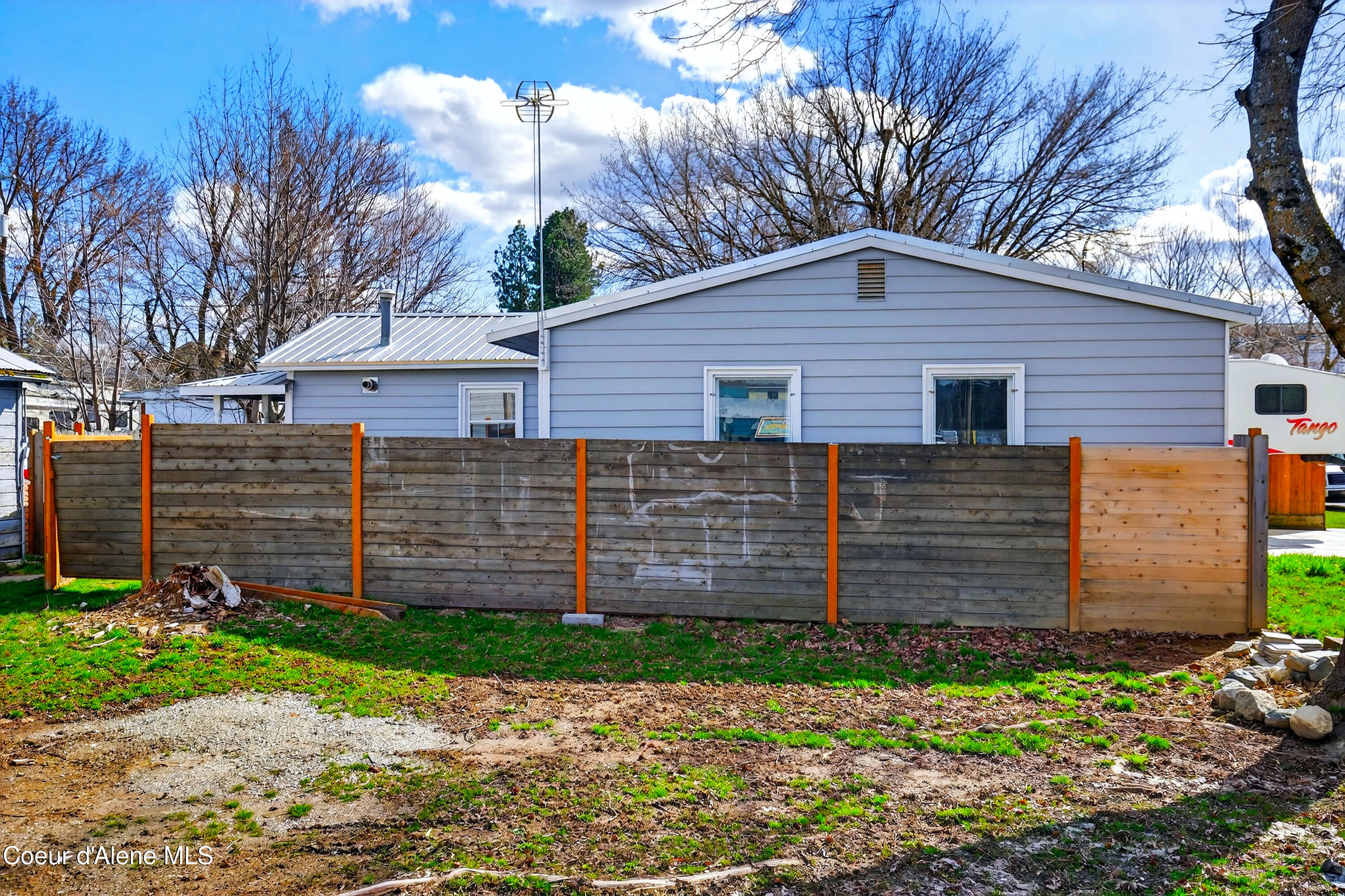 403 South Olive Avenue Sandpoint, ID 83864 - Photo 20 of 29 fenced yard