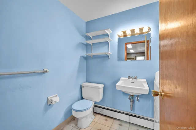 $399,900 | 21 California Drive, Middletown, NY 10940