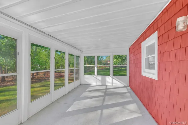 $399,900 | 21 California Drive, Middletown, NY 10940