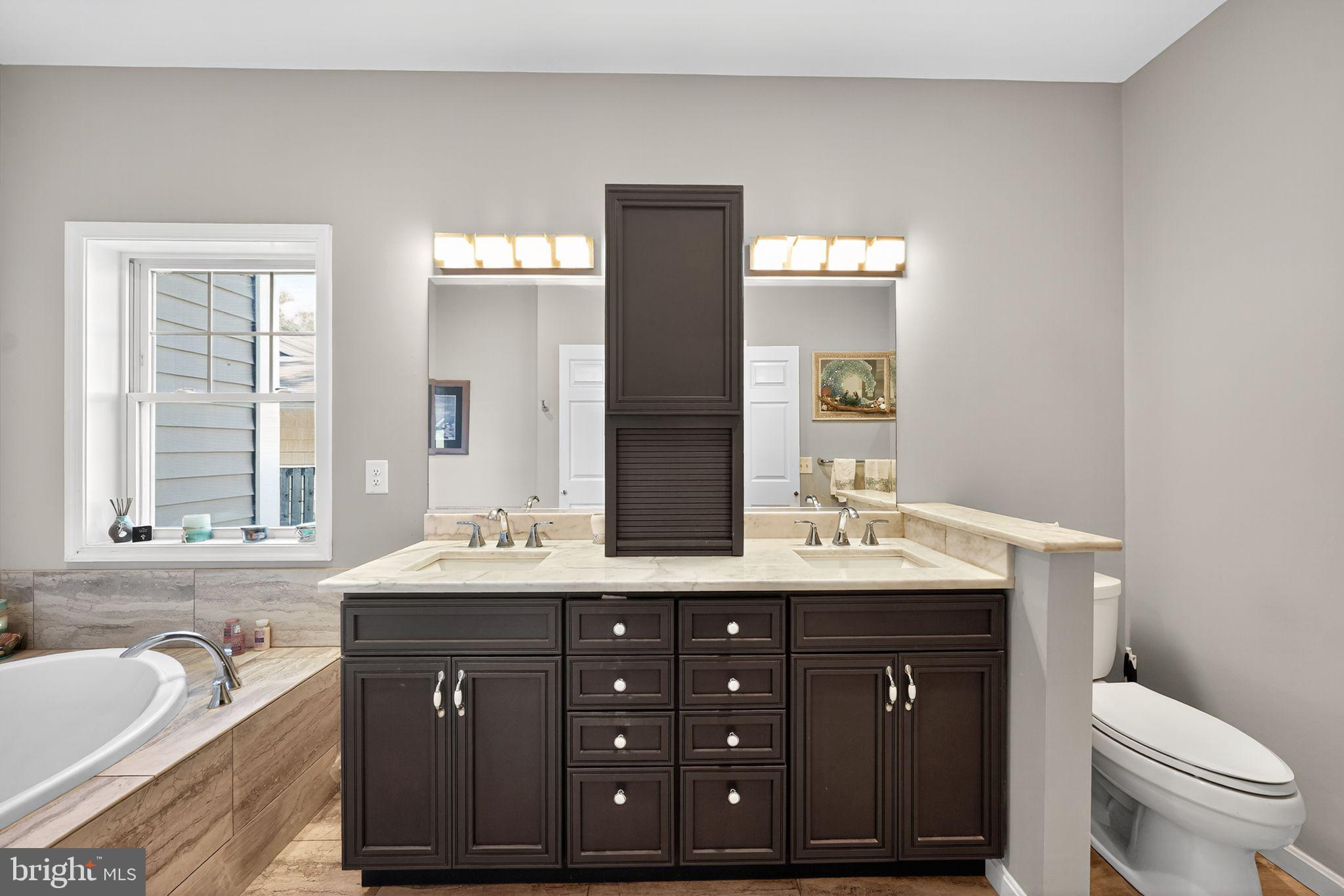 910 Severn Avenue Edgewater, MD 21037 - Photo 24 of 52 Primary Bath