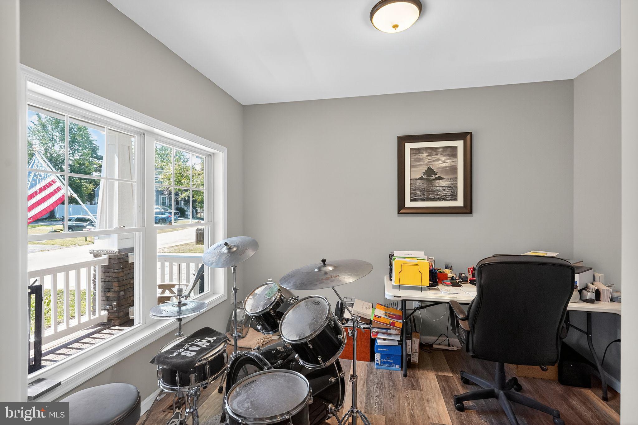 910 Severn Avenue Edgewater, MD 21037 - Photo 6 of 52 Office/Den