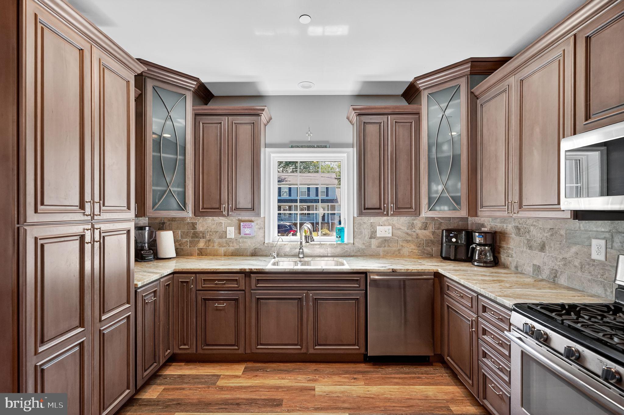 910 Severn Avenue Edgewater, MD 21037 - Photo 9 of 52 Kitchen