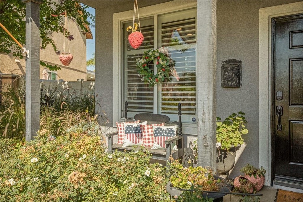 19302 De Marco Road Riverside, CA 92508 - Photo 3 of 57 Front Porch