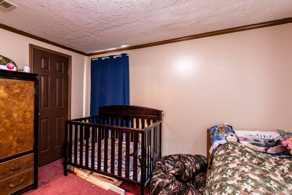 455 Hubbard Road Hickory, NC 28601 - Photo 17 of 31 Gallery Image 17