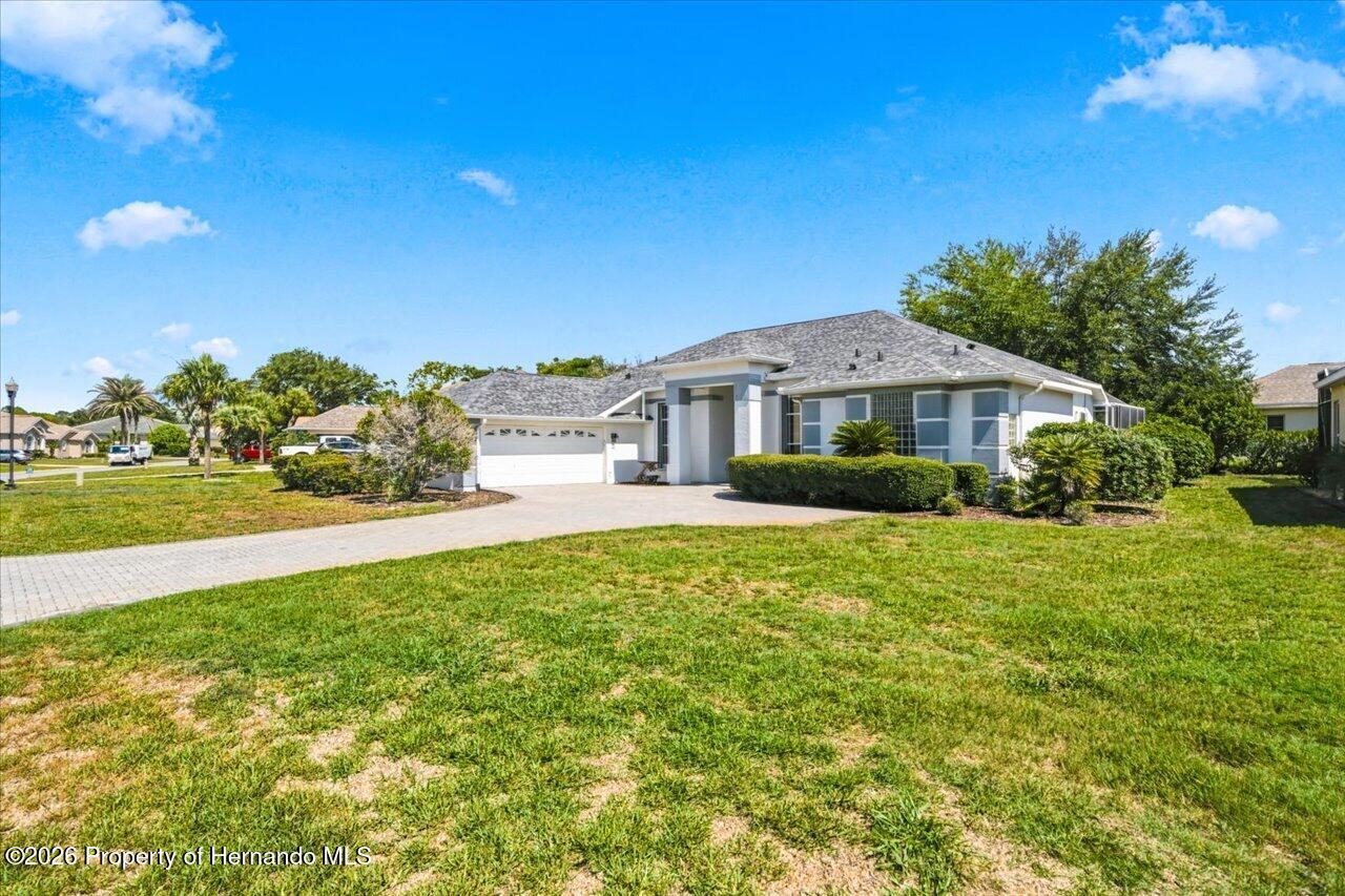 8402 Maybelle Drive Weeki Wachee, FL 34613 - Photo 4 of 78