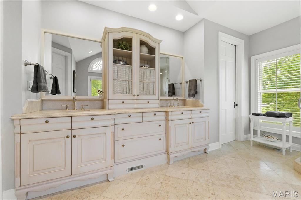 1270 Cedars Valley Road St. Albans, MO 63073 - Photo 18 of 47