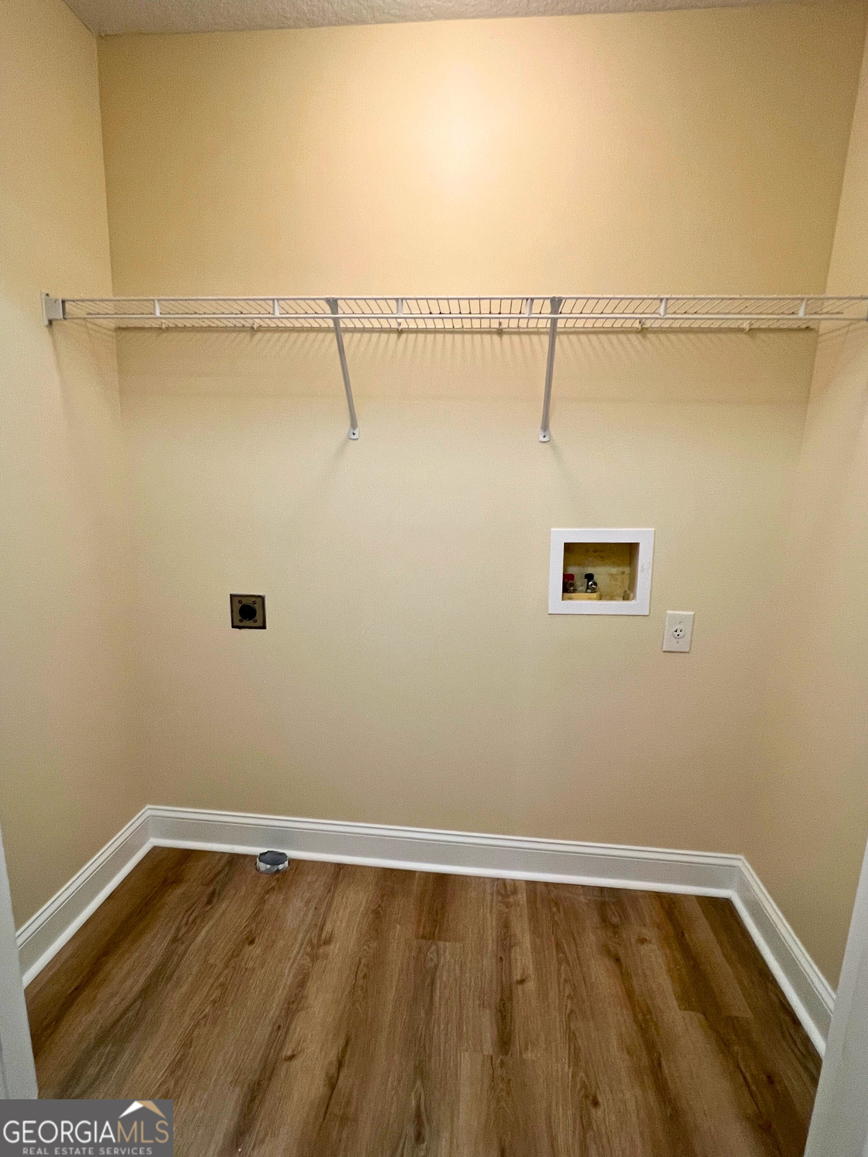 818 Davis Avenue Kingsland, GA 31548 - Photo 12 of 29 a view of a room with racks on the wall