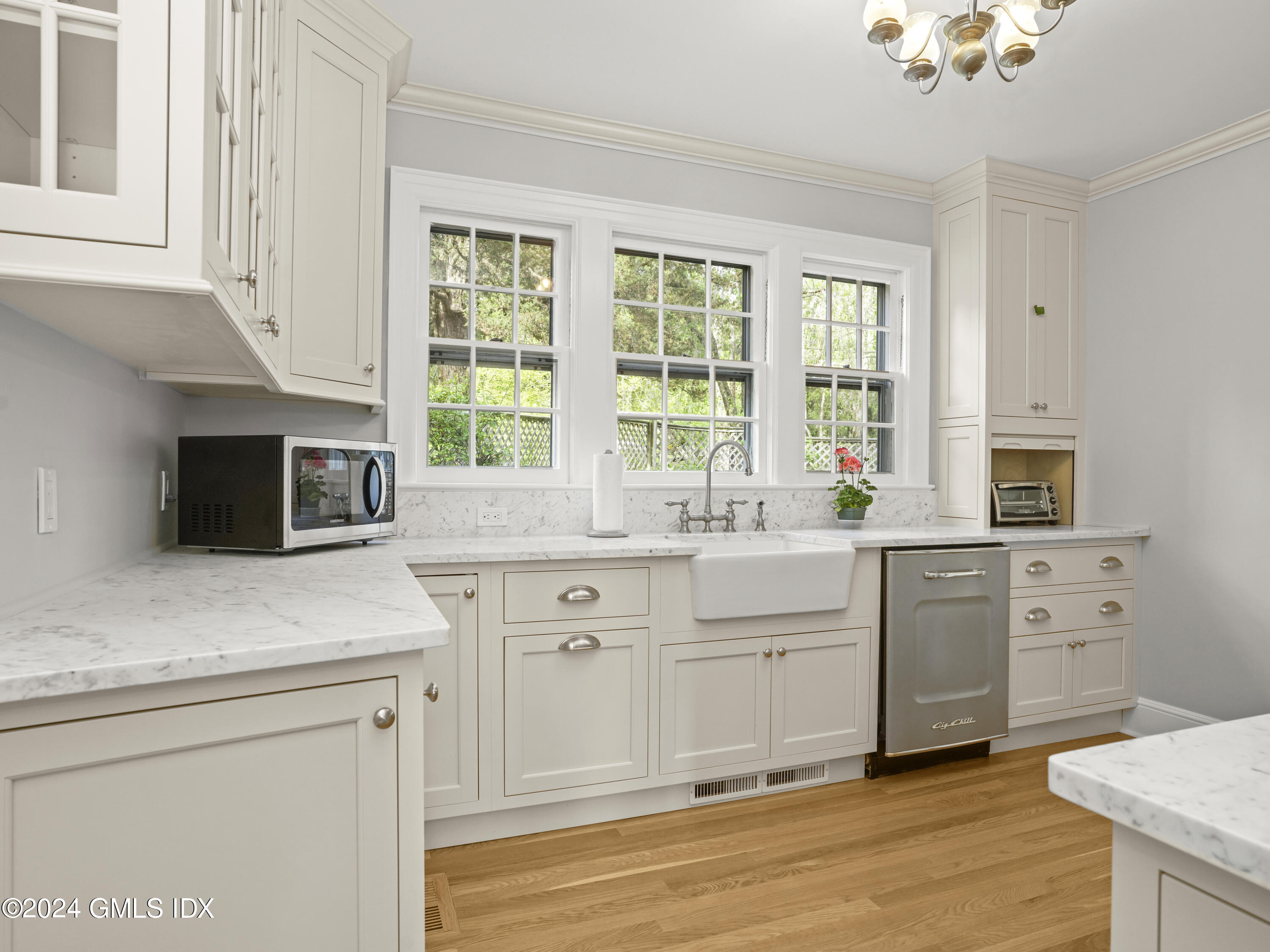 279 Riversville Road Greenwich, CT 06831 - Photo 14 of 50 Kitchen