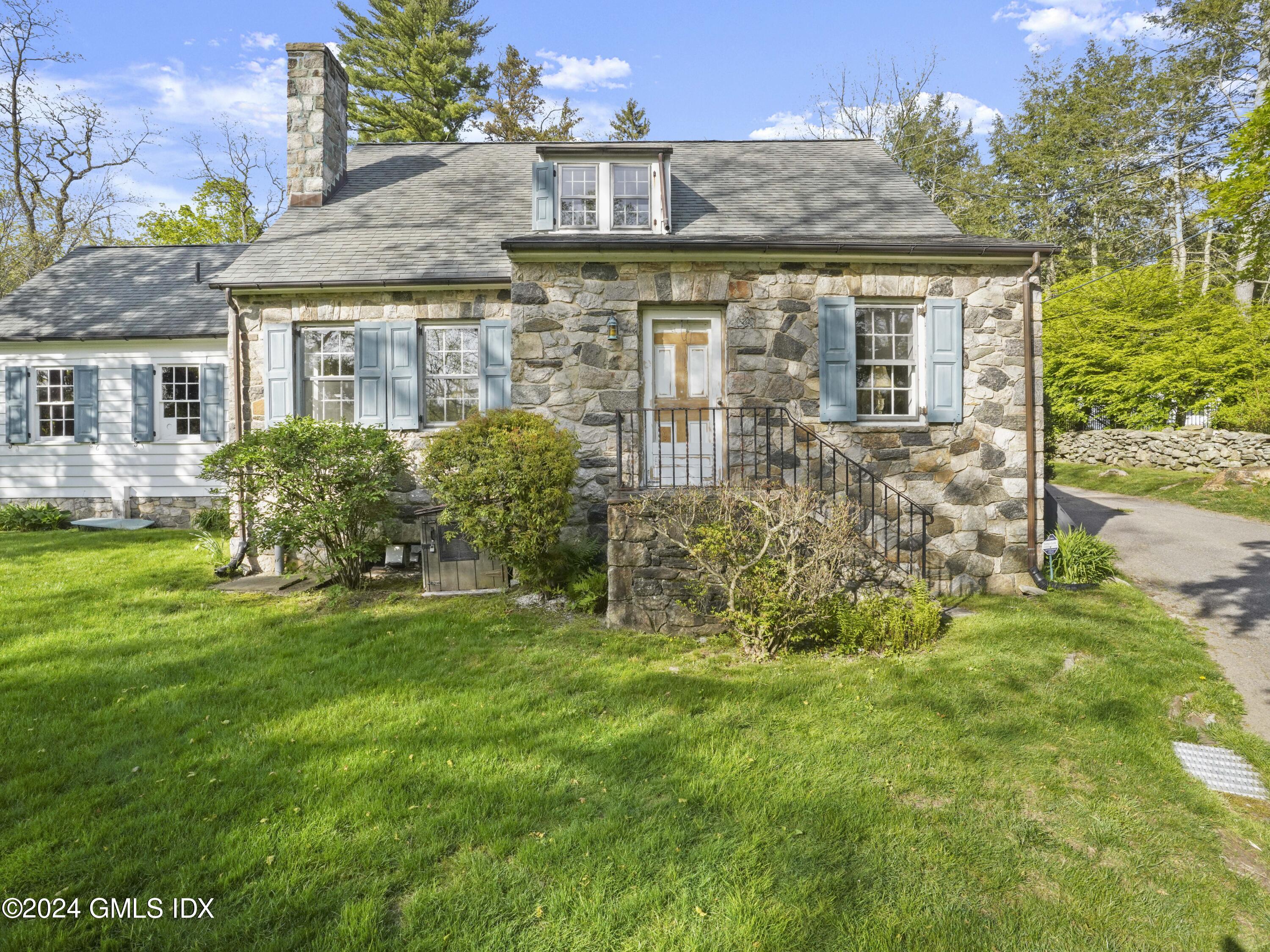 279 Riversville Road Greenwich, CT 06831 - Photo 4 of 50 Front