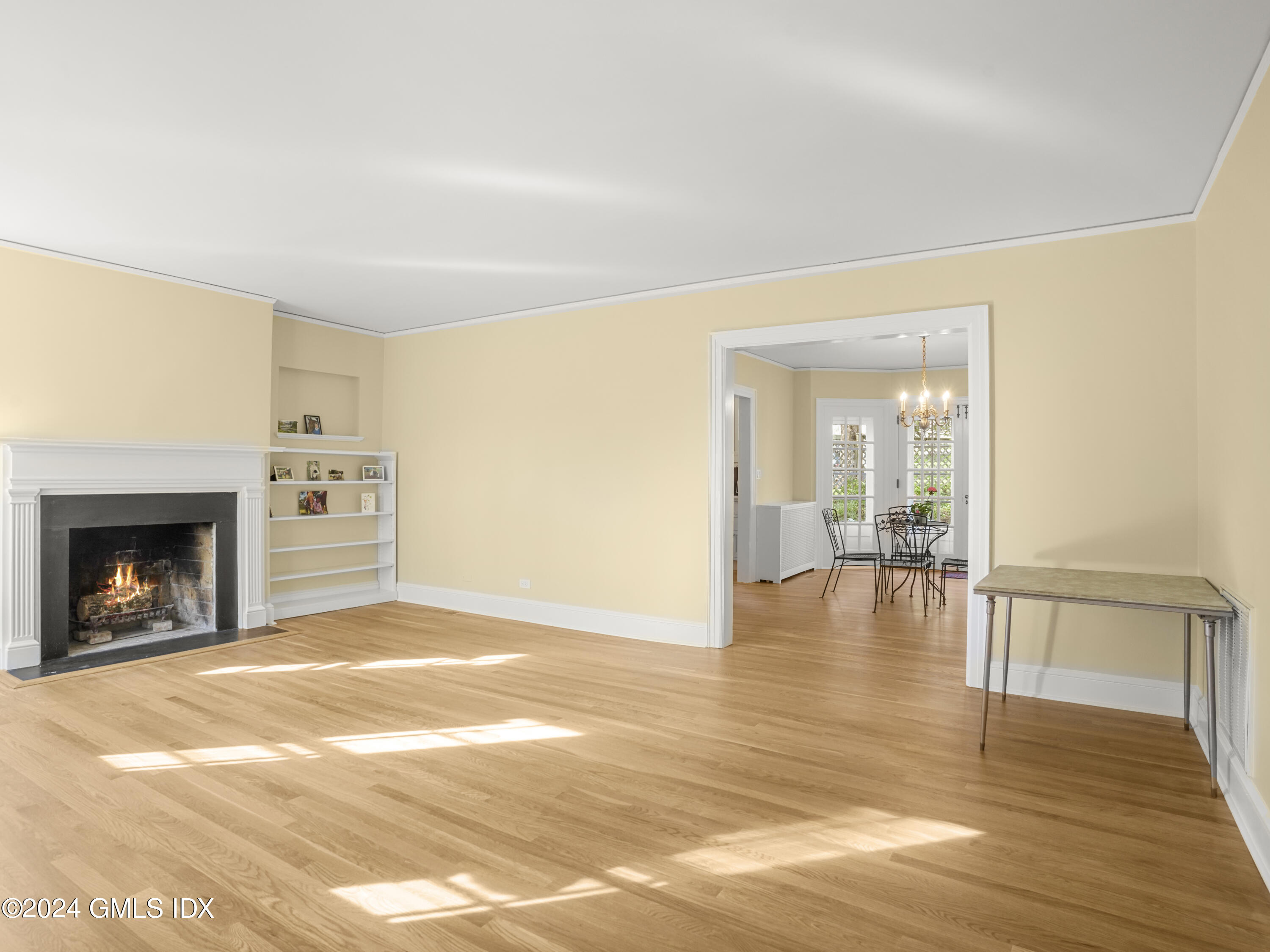 279 Riversville Road Greenwich, CT 06831 - Photo 6 of 50 Living Room