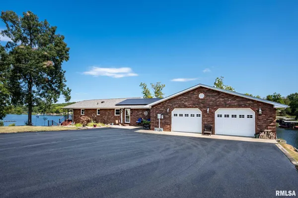 $749,900 | 622 Dongola Court, Creal Springs, IL 62922