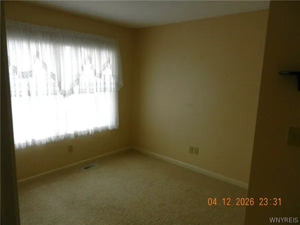 $300,000 | 4000 Franklin Street, Unit 8, Hamburg, NY 14075