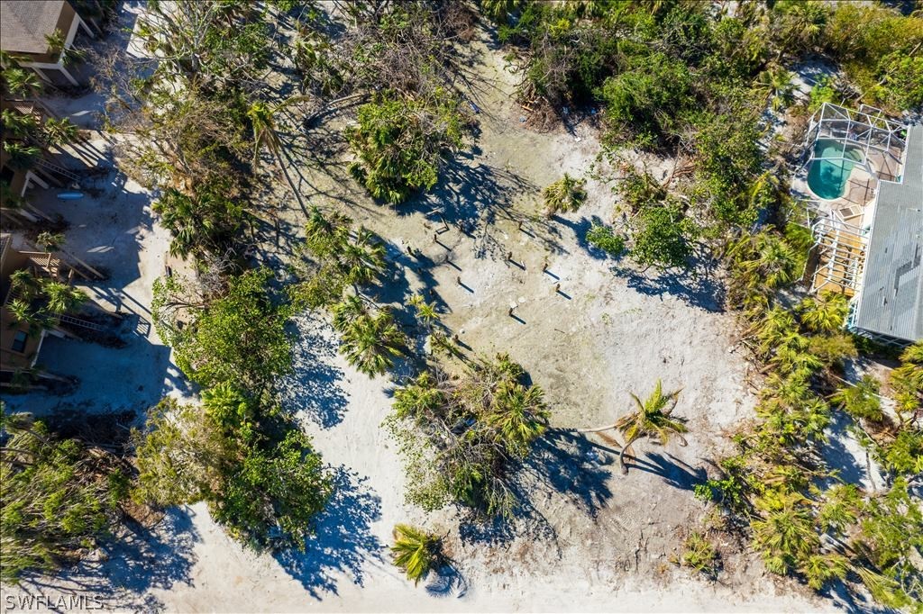 1119 Seagrape Lane Sanibel, FL 33957 - Photo 9 of 13