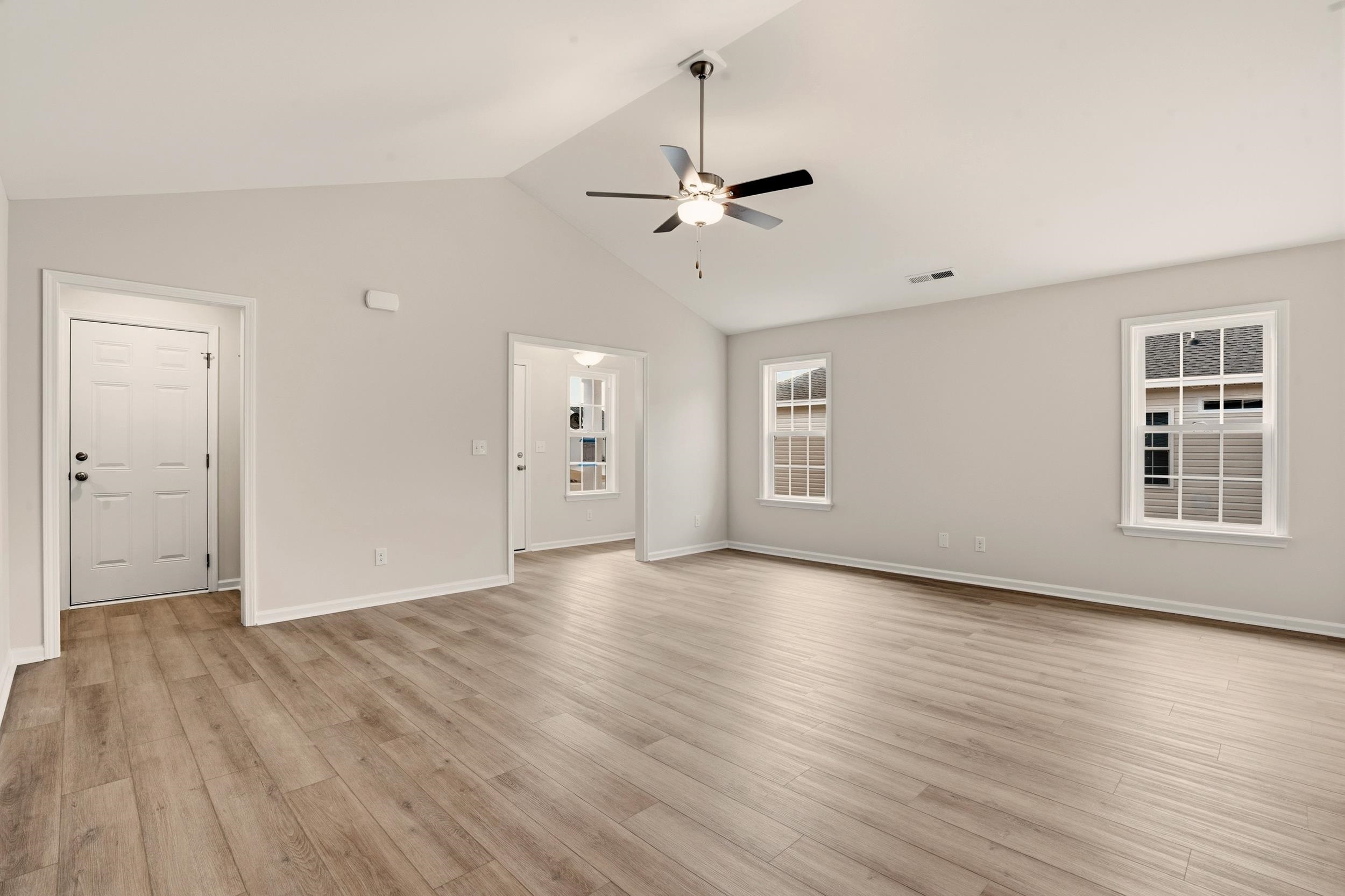 54 Bennington Court Georgetown, SC 29440 - Photo 4 of 28