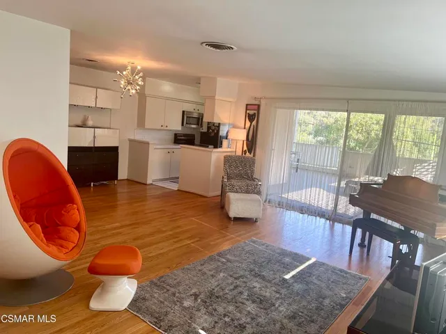 $739,000 | 1542 Riverside Drive, Unit G, Glendale, CA 91201