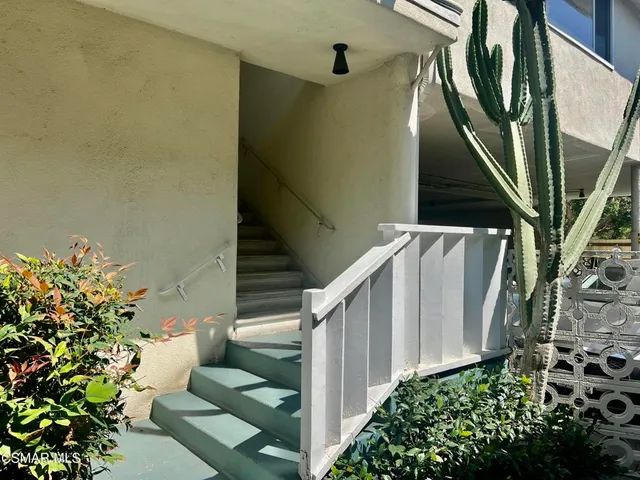 $739,000 | 1542 Riverside Drive, Unit G, Glendale, CA 91201