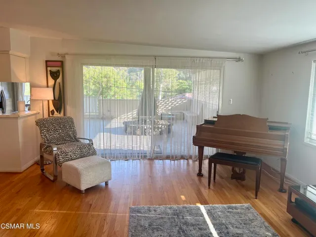 $739,000 | 1542 Riverside Drive, Unit G, Glendale, CA 91201