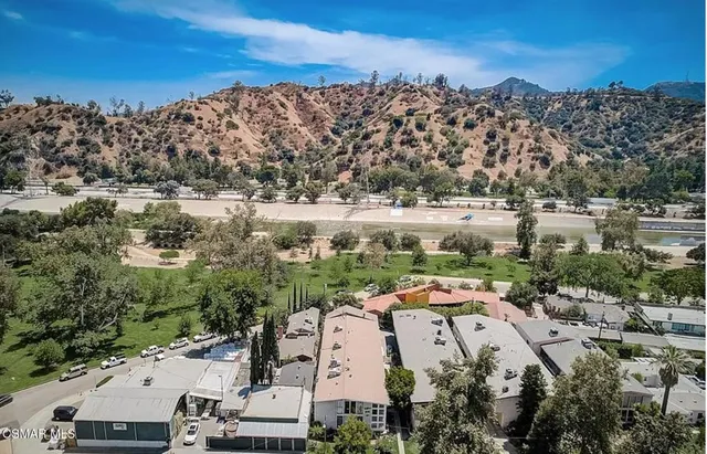 $739,000 | 1542 Riverside Drive, Unit G, Glendale, CA 91201