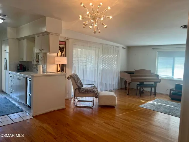 $739,000 | 1542 Riverside Drive, Unit G, Glendale, CA 91201