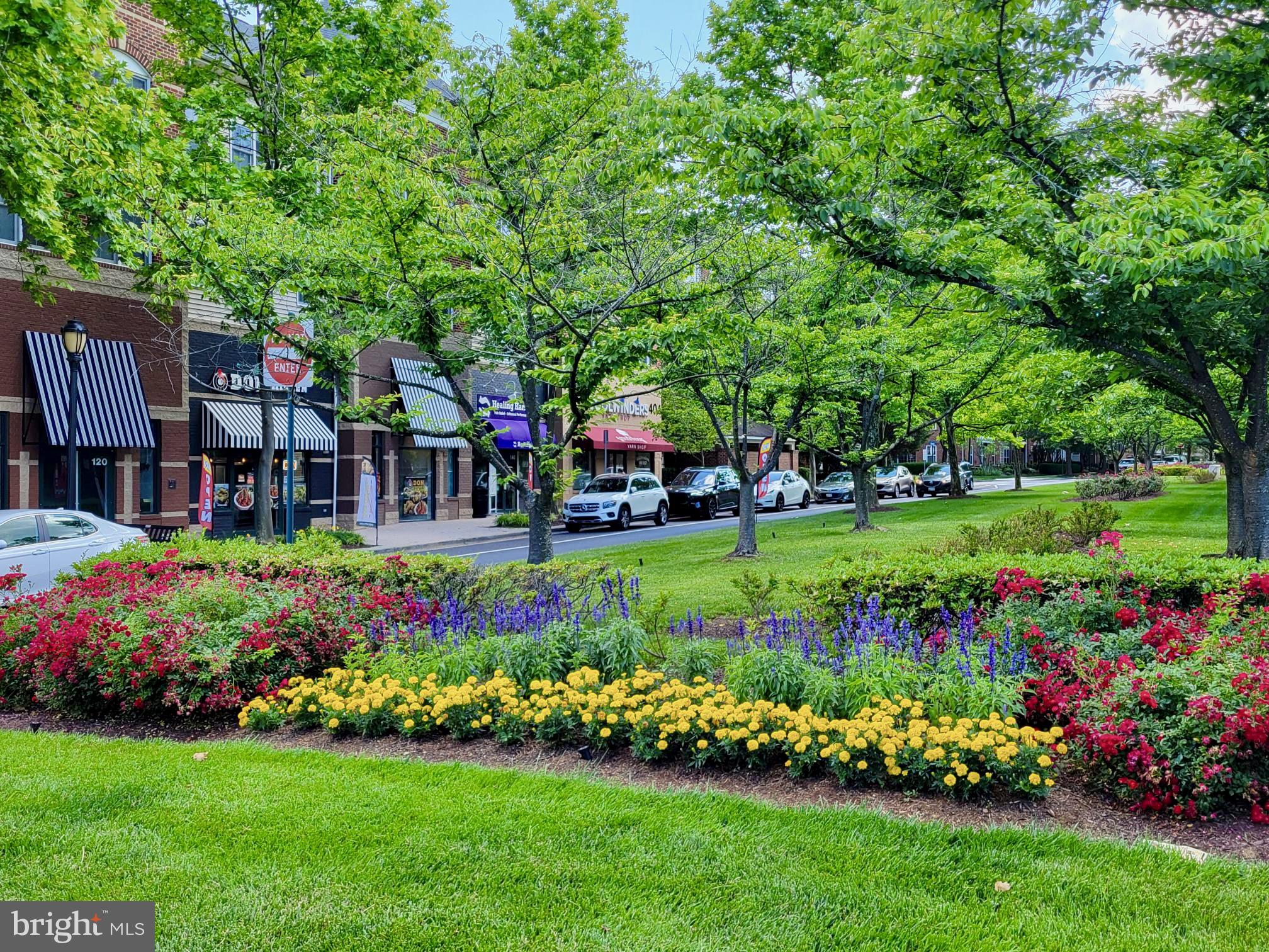 1011 Gaither Road Rockville, MD 20850 - Photo 42 of 52 King Farm Village Shopping & Dining