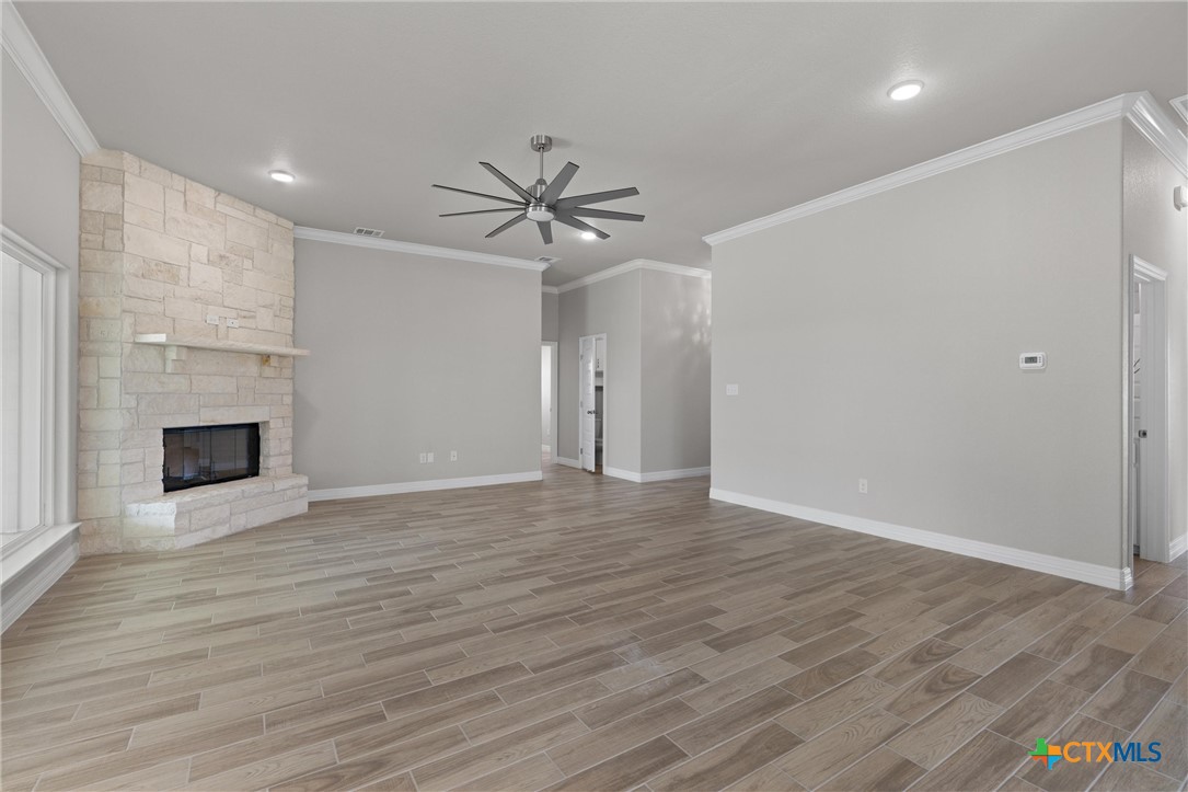 1313 Red Rock Road Hewitt, TX 76643 - Photo 3 of 30