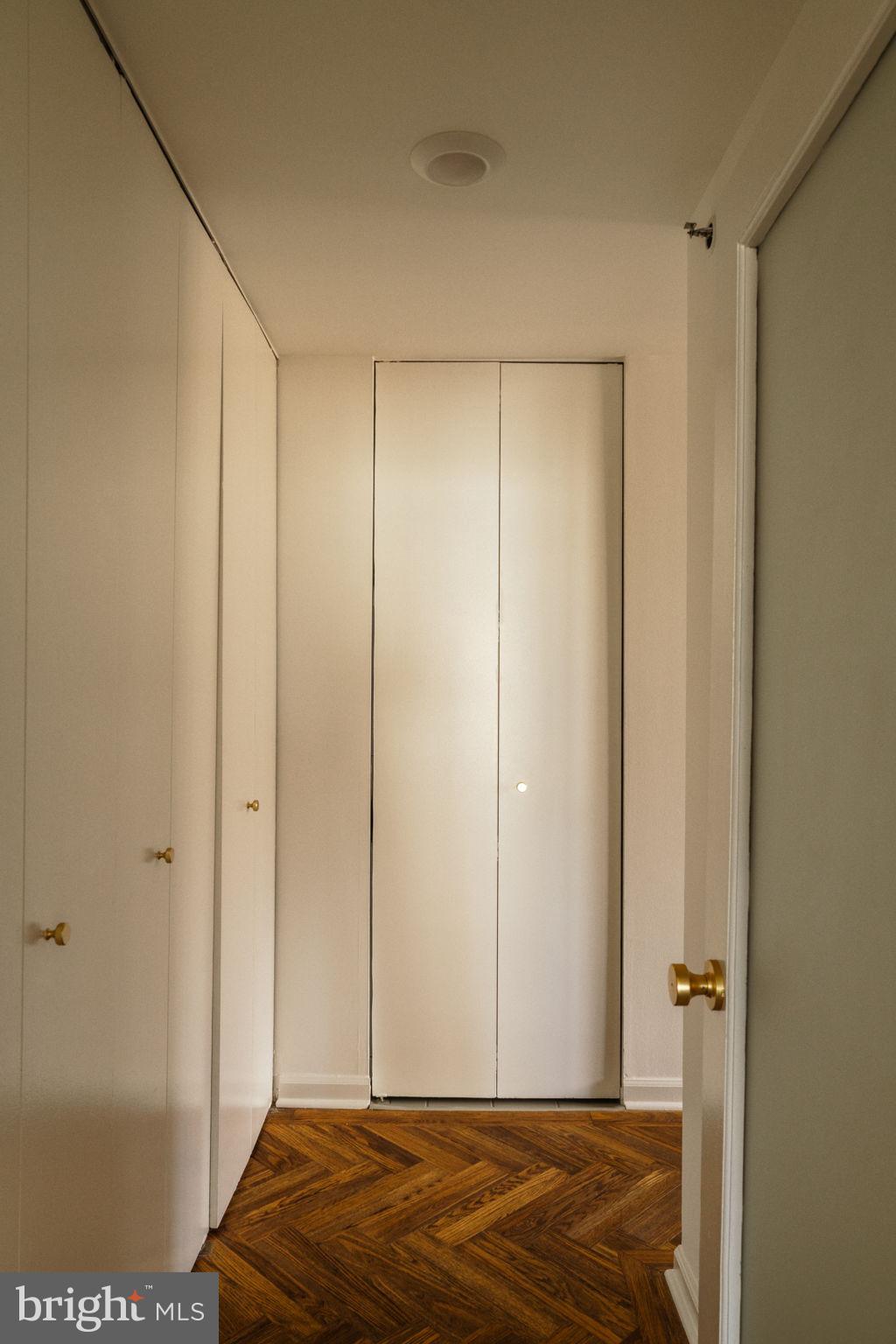 2018-32 Walnut Street, Unit 16GH Philadelphia, PA 19103 - Photo 43 of 78 a view of bathroom