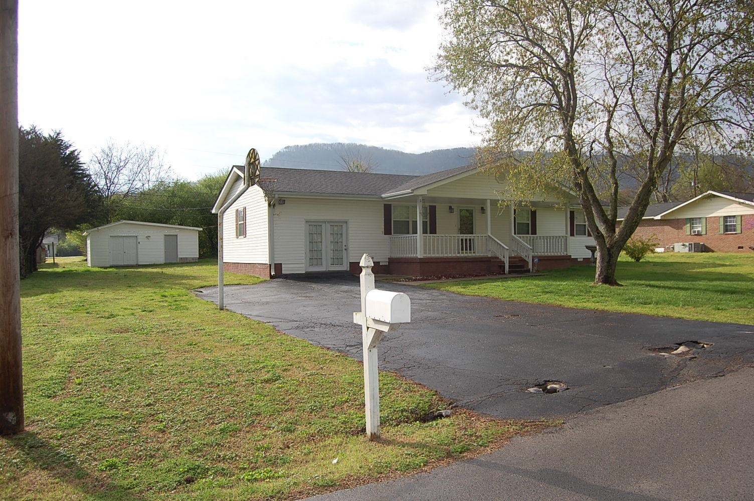 56 View Street Kimball, TN 37347 - Photo 3 of 37 56 View St. - Spring Photo's 003.JPG