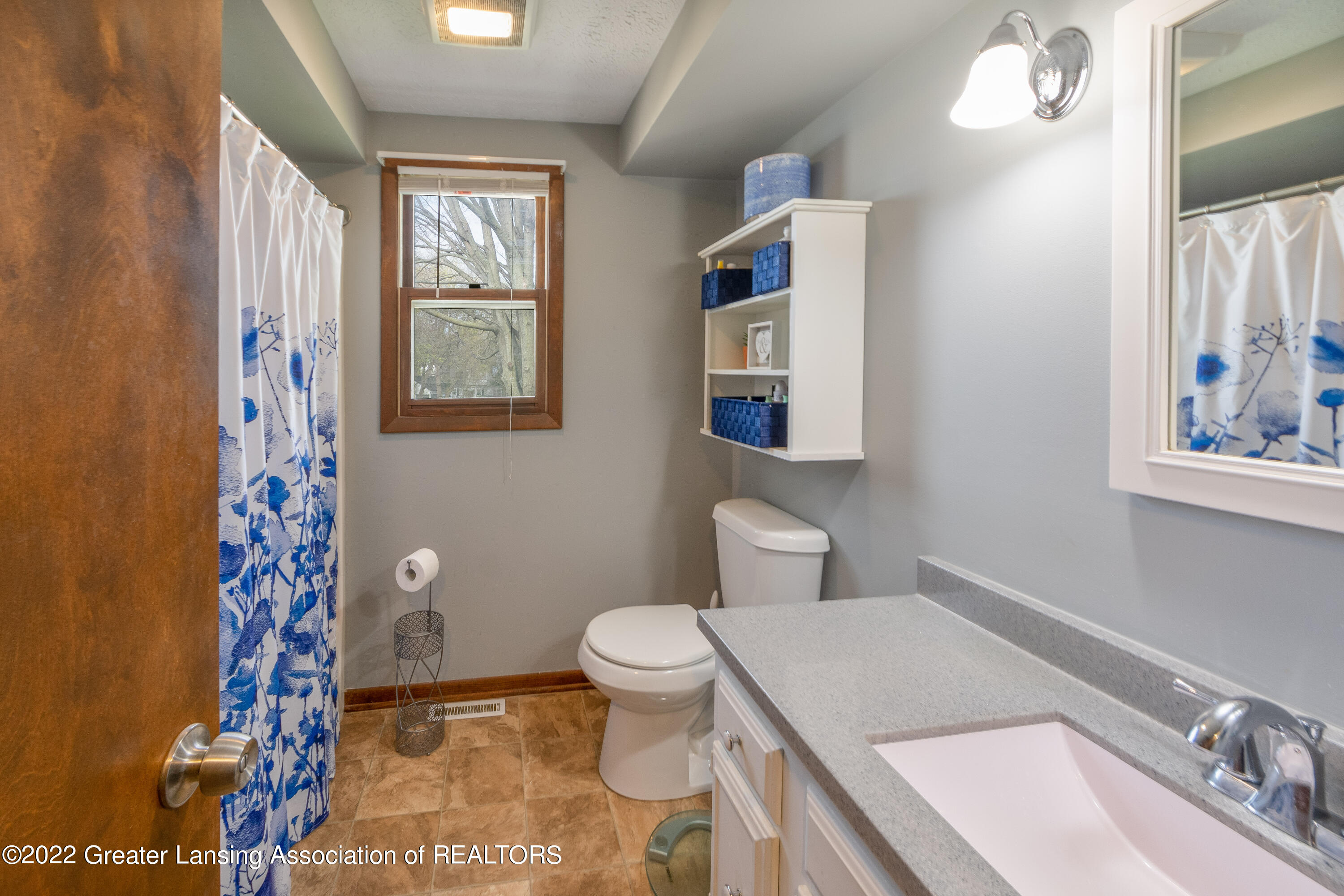 3015 Delta Street Lansing, MI 48906 - Photo 17 of 48 Delta-7