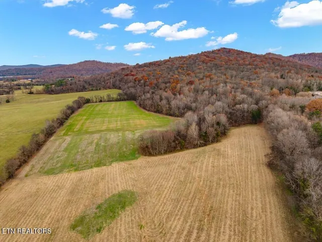 $350,000 | 4934 North York Highway, Pall Mall, TN 38577