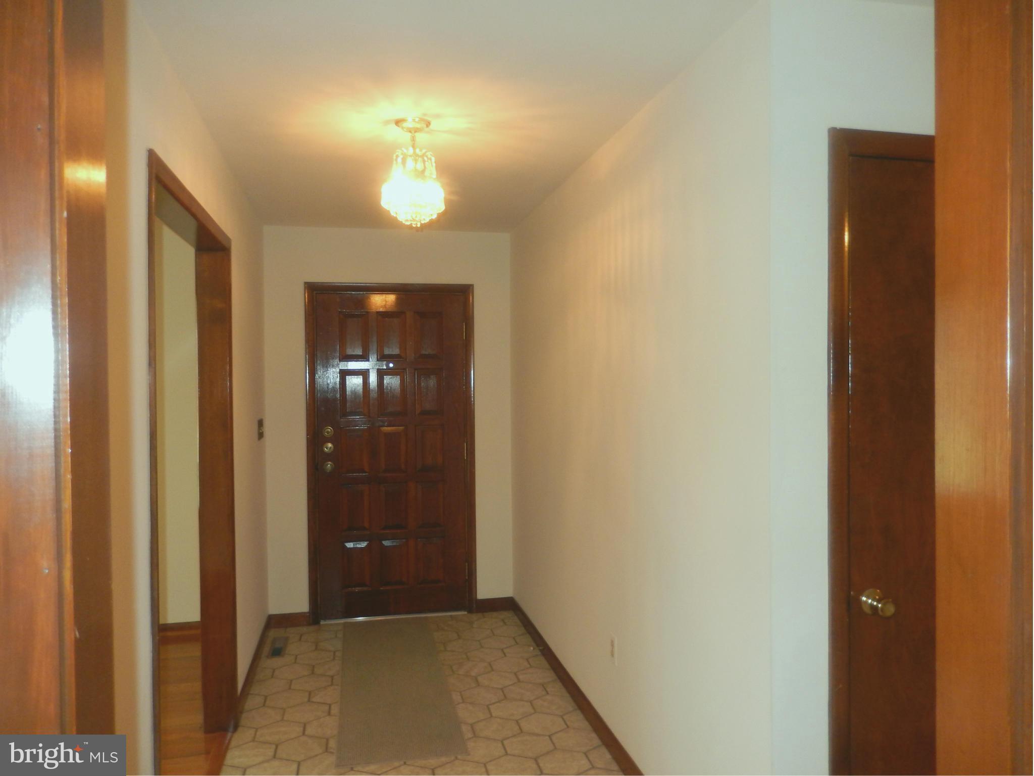 3905 Eland Road Phoenix, MD 21131 - Photo 5 of 20 Foyer