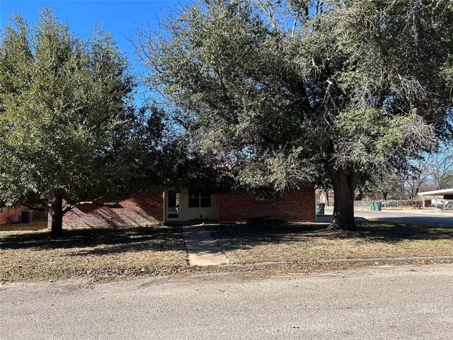 $175,000 | 502 Ridgeway Street, Clyde, TX 79510