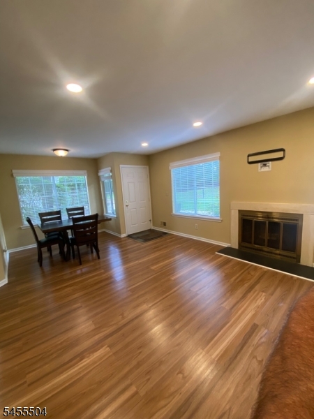 44 Morgan Court Bedminster, NJ 07921 - Photo 3 of 7 Gallery Image 3