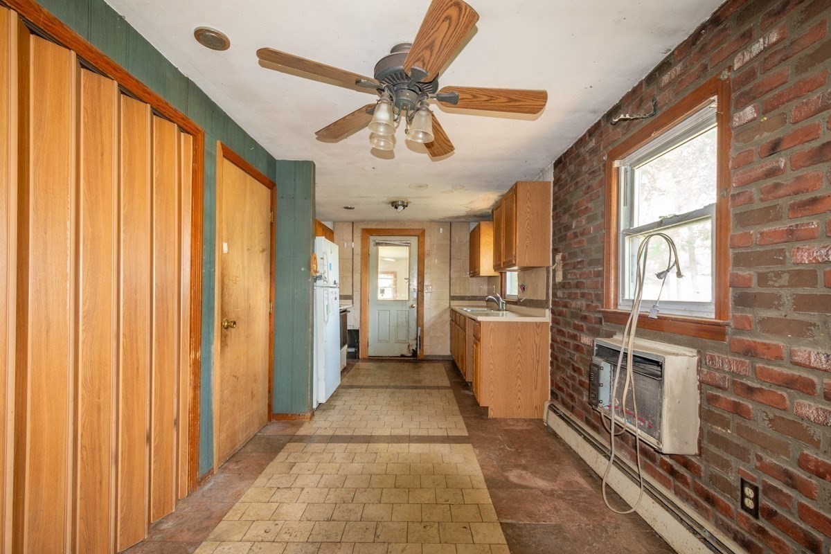 81 Border Road Holbrook, MA 02343 - Photo 8 of 16 Gallery Image 8