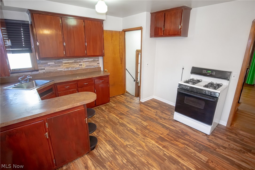 13708 Rockside Road Garfield Heights, OH 44125 - Photo 2 of 27