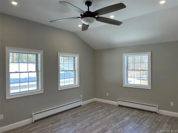 $2,300 | 135 Gale Road, Unit UPSTAIRS, Mongaup Valley, NY 12762