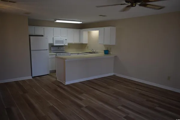 $1,400 | 510 Fairwood Lakes Drive, Unit 19C, Myrtle Beach, SC 29588