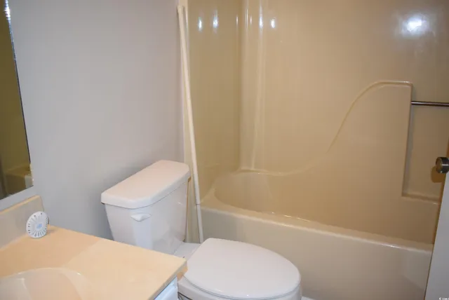 $1,500 | 510 Fairwood Lakes Drive, Unit 19C, Myrtle Beach, SC 29588