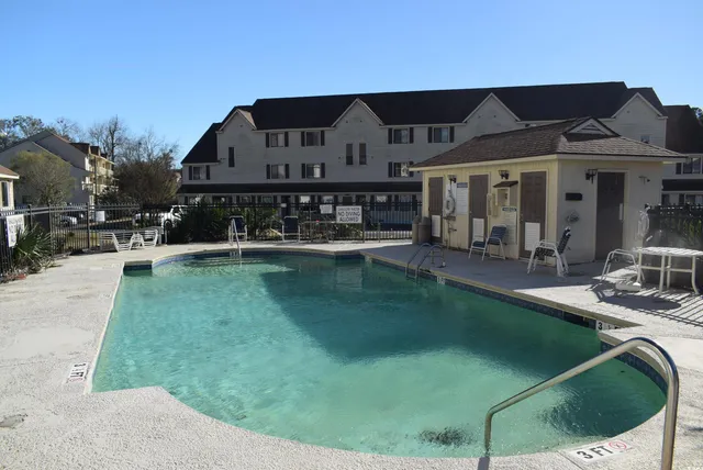 $1,500 | 510 Fairwood Lakes Drive, Unit 19C, Myrtle Beach, SC 29588