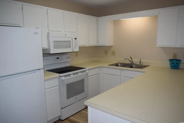 $1,500 | 510 Fairwood Lakes Drive, Unit 19C, Myrtle Beach, SC 29588