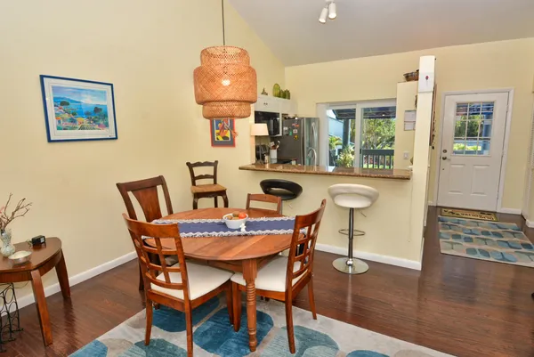 $199,900 | 1555 Northeast Beacon Drive, Unit 1006, Jensen Beach, FL 34957
