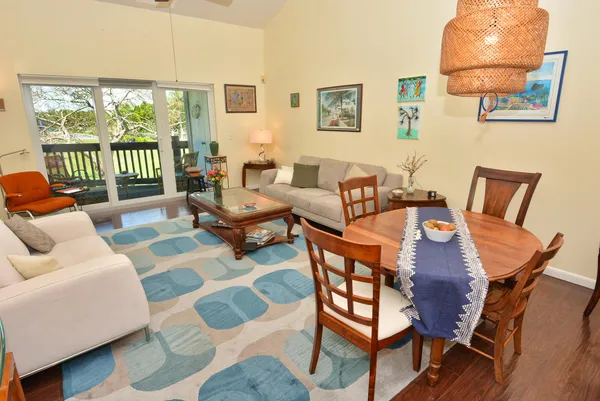 $199,900 | 1555 Northeast Beacon Drive, Unit 1006, Jensen Beach, FL 34957