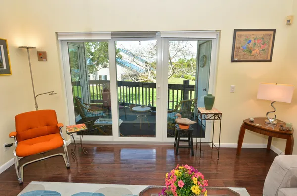 $199,900 | 1555 Northeast Beacon Drive, Unit 1006, Jensen Beach, FL 34957