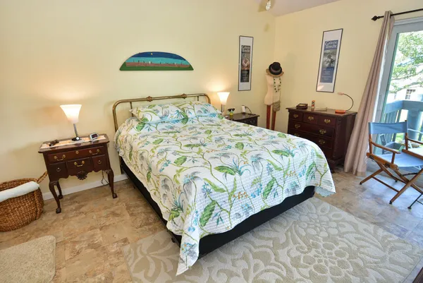 $199,900 | 1555 Northeast Beacon Drive, Unit 1006, Jensen Beach, FL 34957