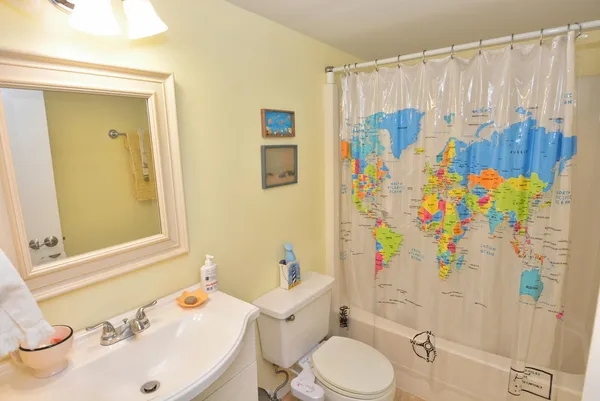 $199,900 | 1555 Northeast Beacon Drive, Unit 1006, Jensen Beach, FL 34957